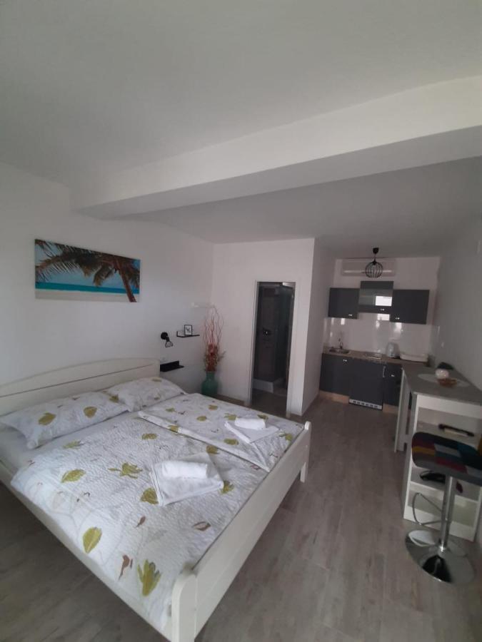 Apartments Mate Бол Экстерьер фото