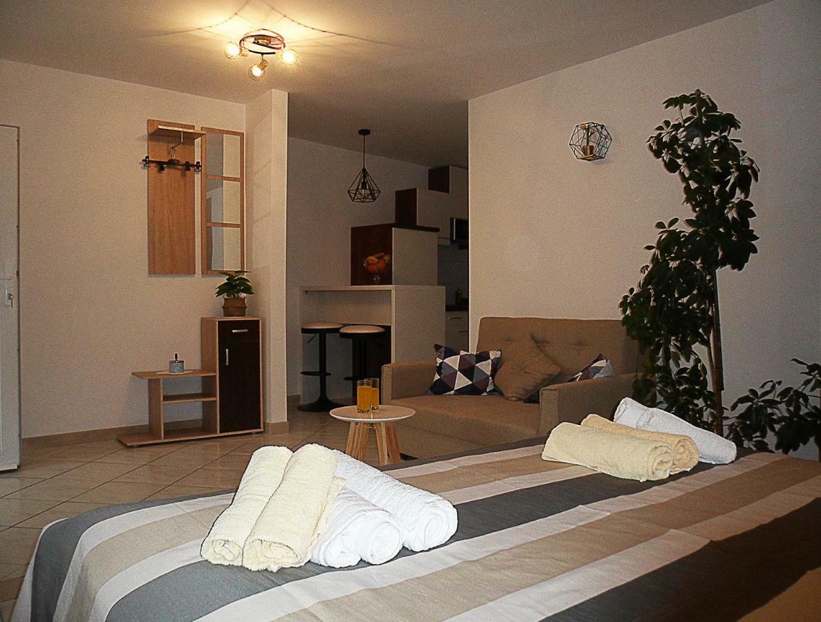 Apartments Mate Бол Экстерьер фото