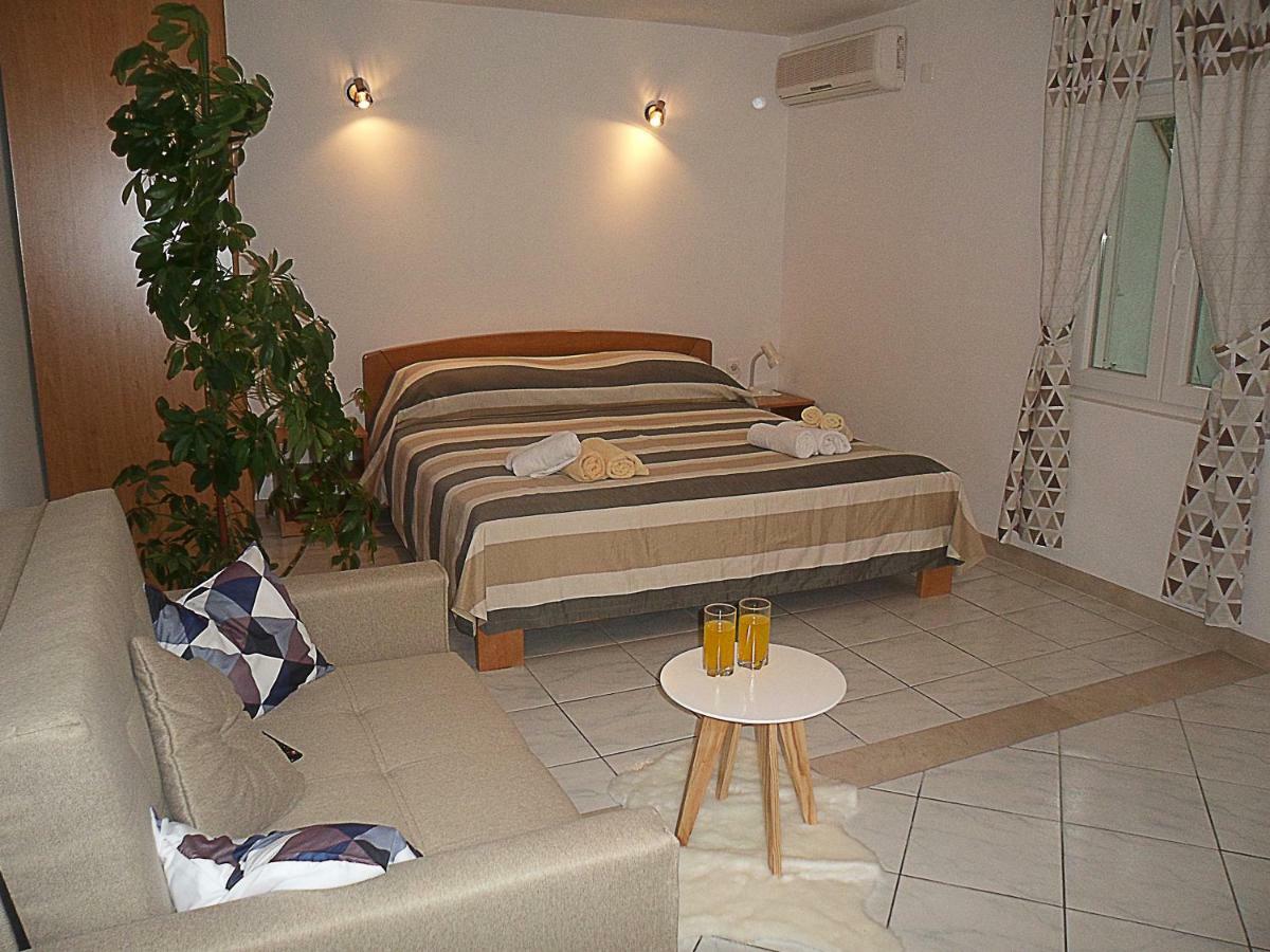 Apartments Mate Бол Экстерьер фото