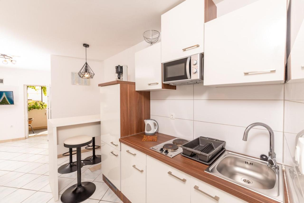 Apartments Mate Бол Экстерьер фото